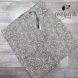 d.jeans Leopard Print Skirt Size 14
